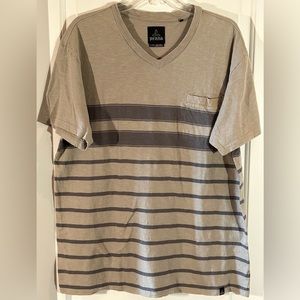 Prana Mens Breyson V Neck Pocket Tee size X Large